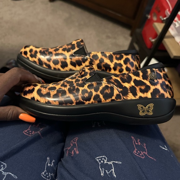 Worn these babies 2-3 times, no damage still in new condition size 8 - Picture 4 of 6